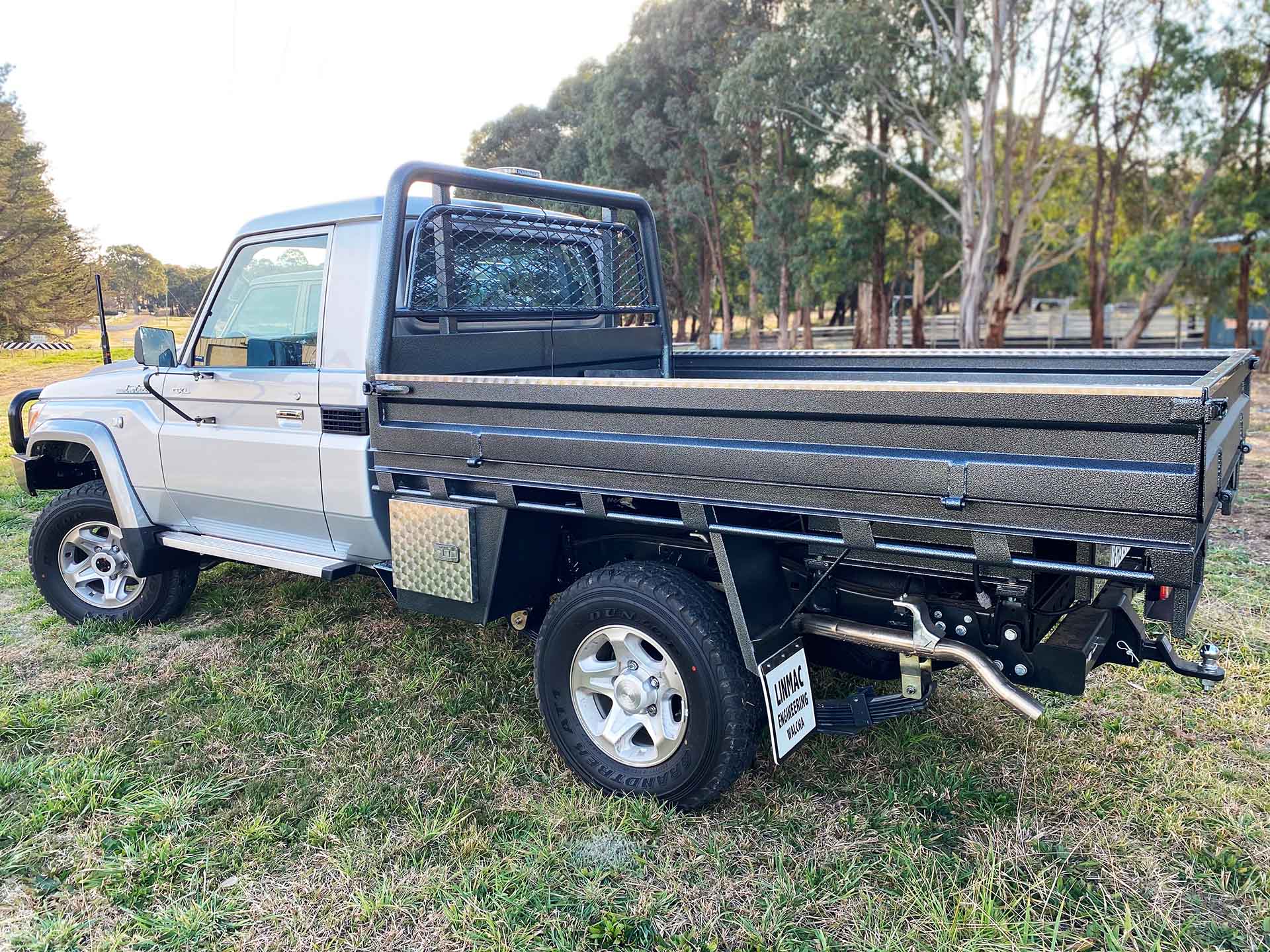 Various Ute Tray Sand Blasting & Powder Coating Powder Coating