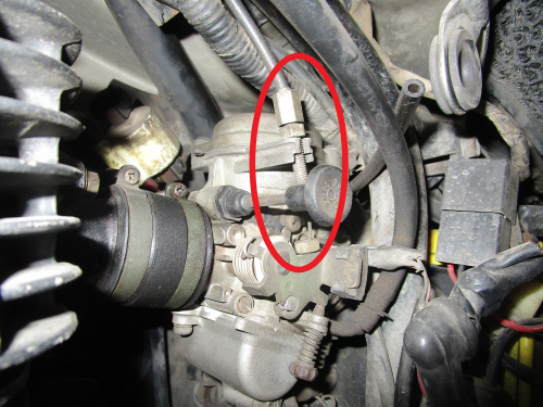 Gambar setelan kabel gas pada karburator