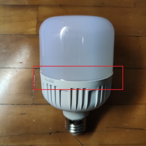 cara ganti baterai lampu emergency- bongkar penutup tembus cahayanya