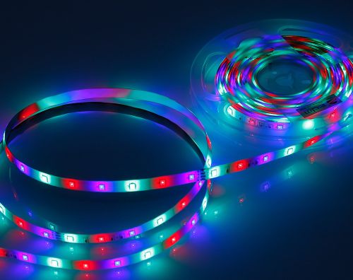 LED strip dengan nyala running dan berpola