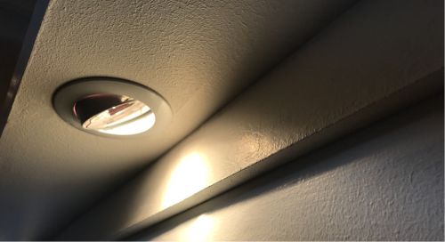 Gambar lampu panel LED jenis spotlight
