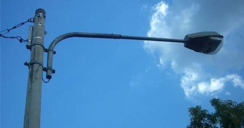 Gambar lampu jalan PJU on grid (konvensional)