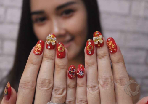 Contoh hasil nail art menggunakan kutek UV gel