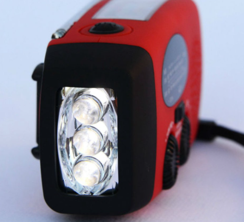 Lampu emergency dengan radio dan engkol