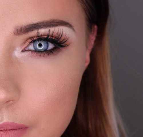Gambar hasil efek ring light pada mata
