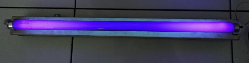Gambar lampu UV dengan ballast induktor