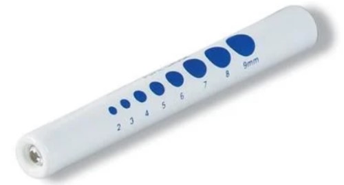 Senter medis dengan fitur pengatur pupil