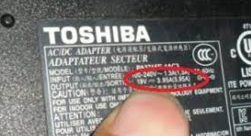 Spesifikasi power supply pada adaptor laptop