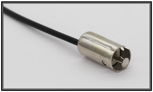 Dudukan lampu bayonet kutub single