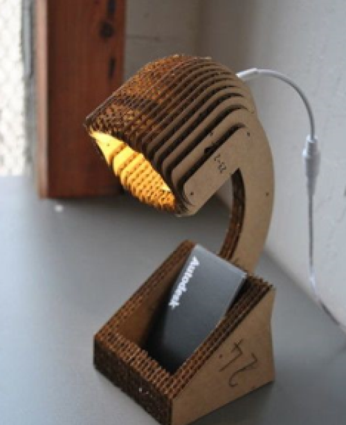 lampu baca dari kardus