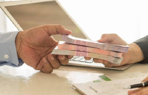 Menentukan jumlah pinjaman bank