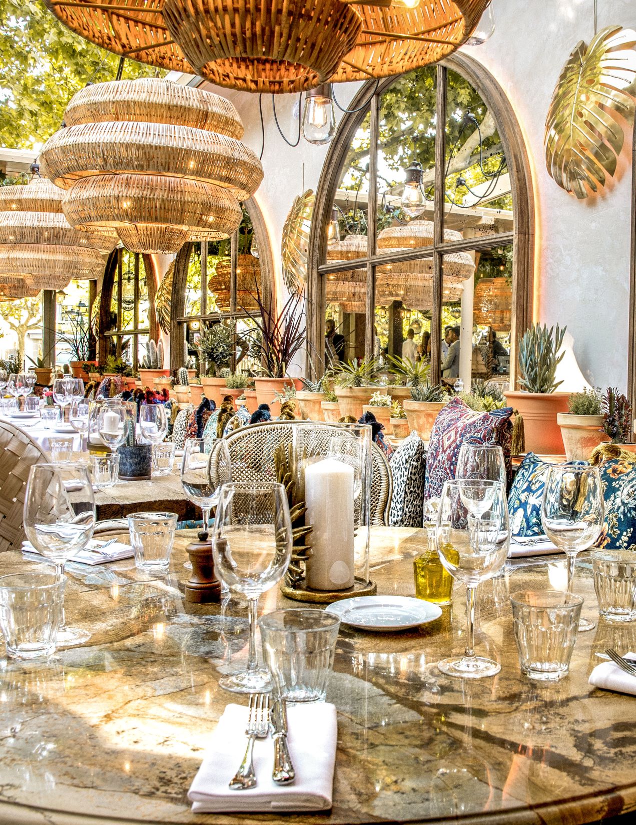 Tables Le Café Restaurant Saint Tropez