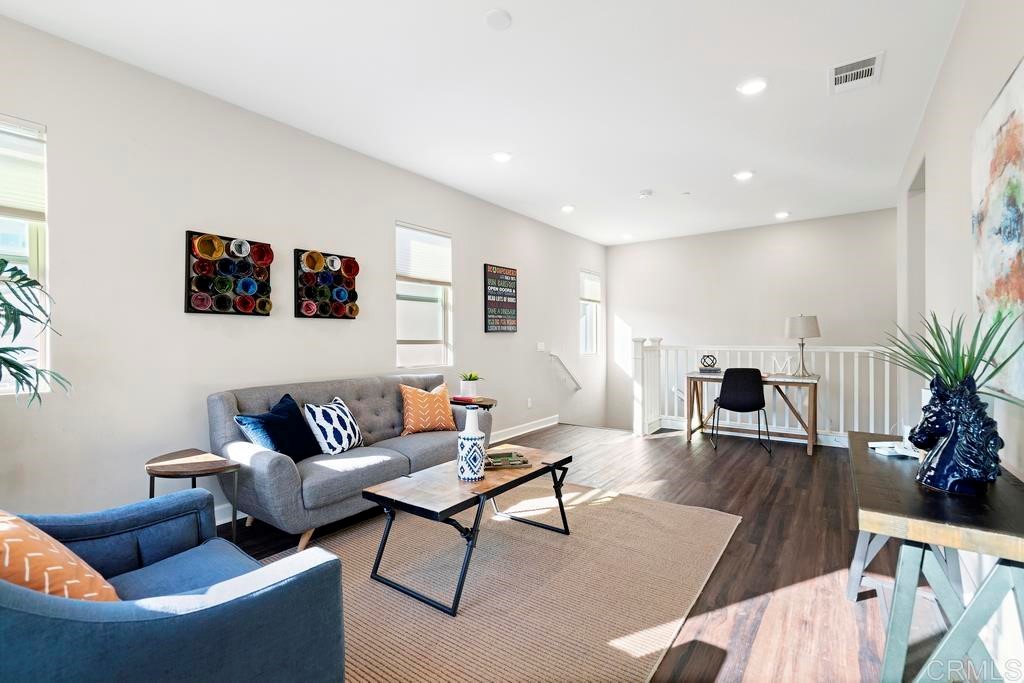 Rafaela Amaral Real Estate