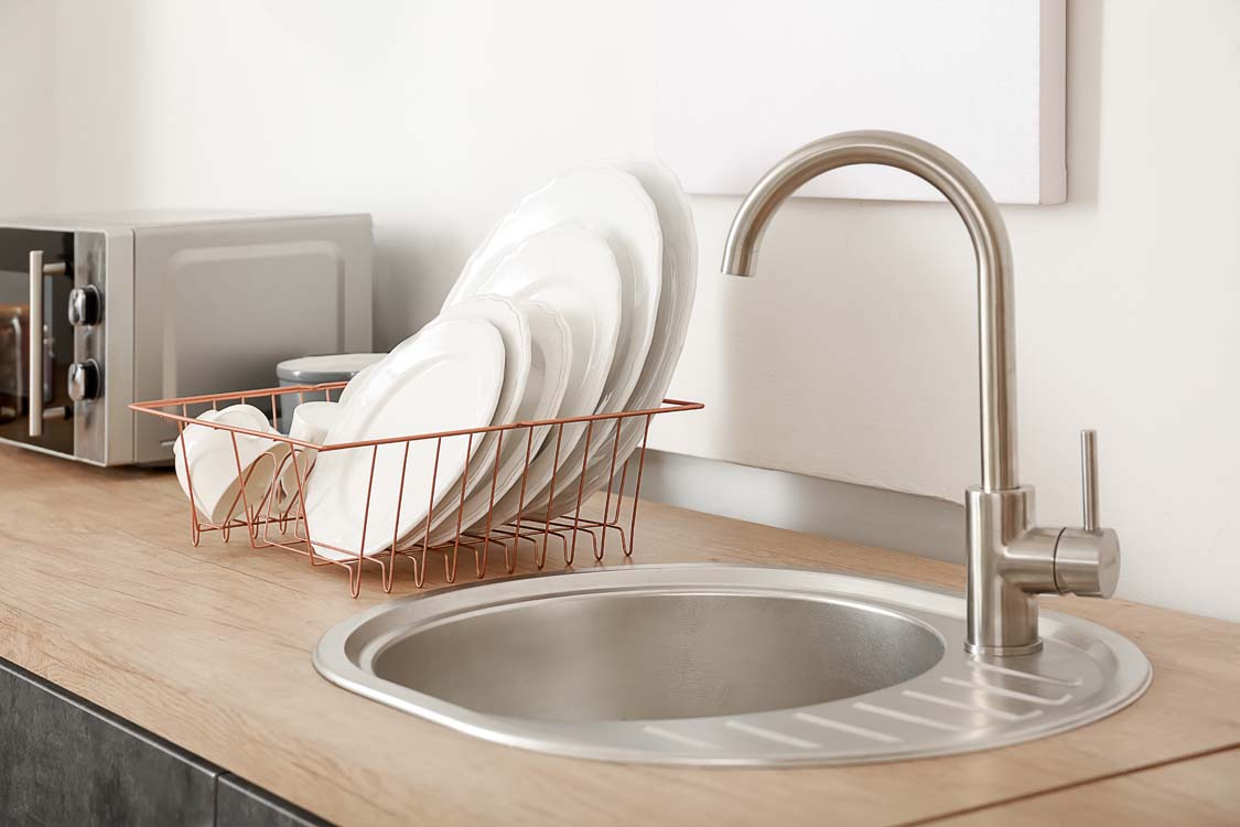 Déboucher une canalisation naturellement : 4 recettes maison faciles