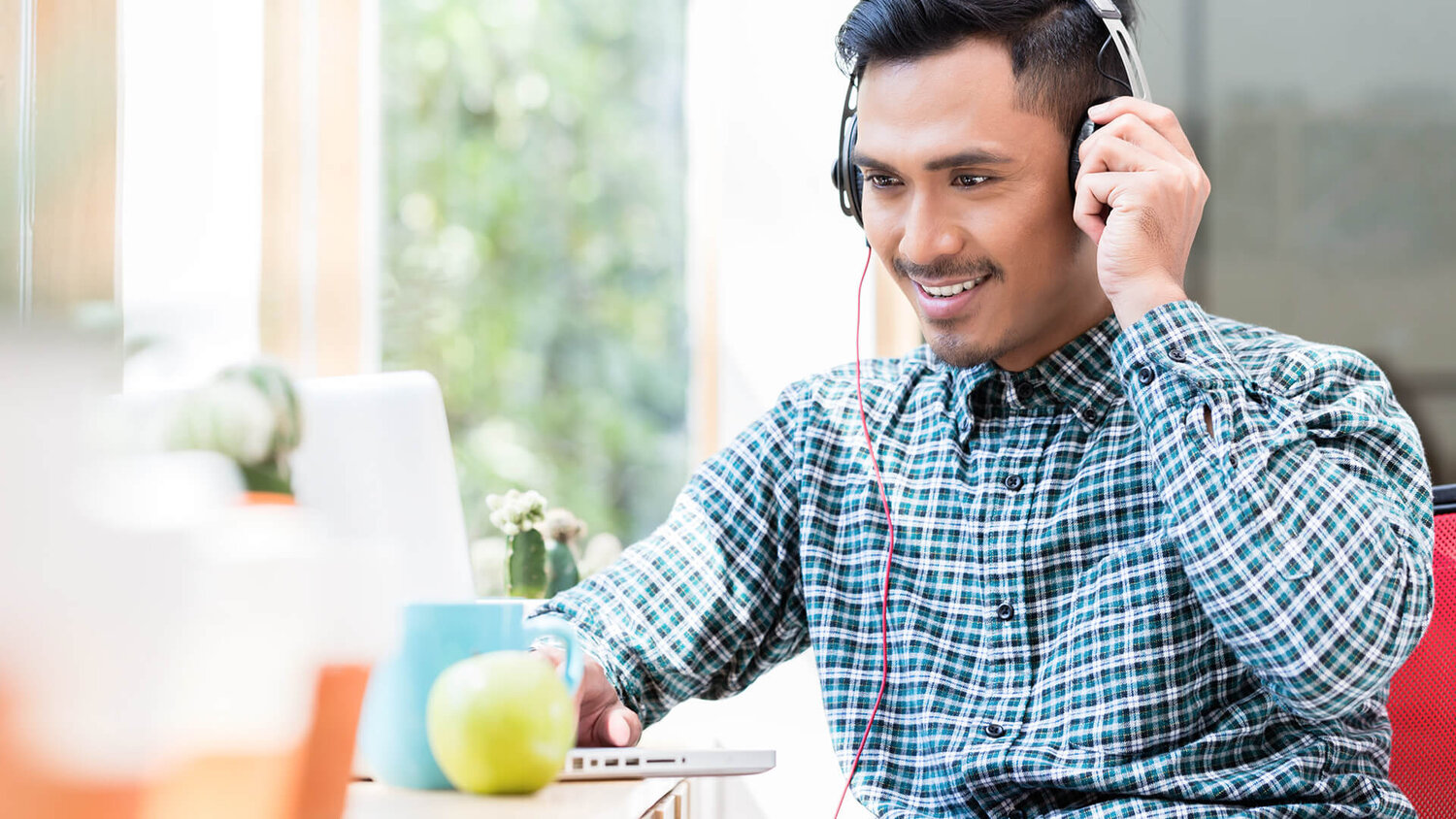 Håll virtuella sammankomster i Learnsters LMS