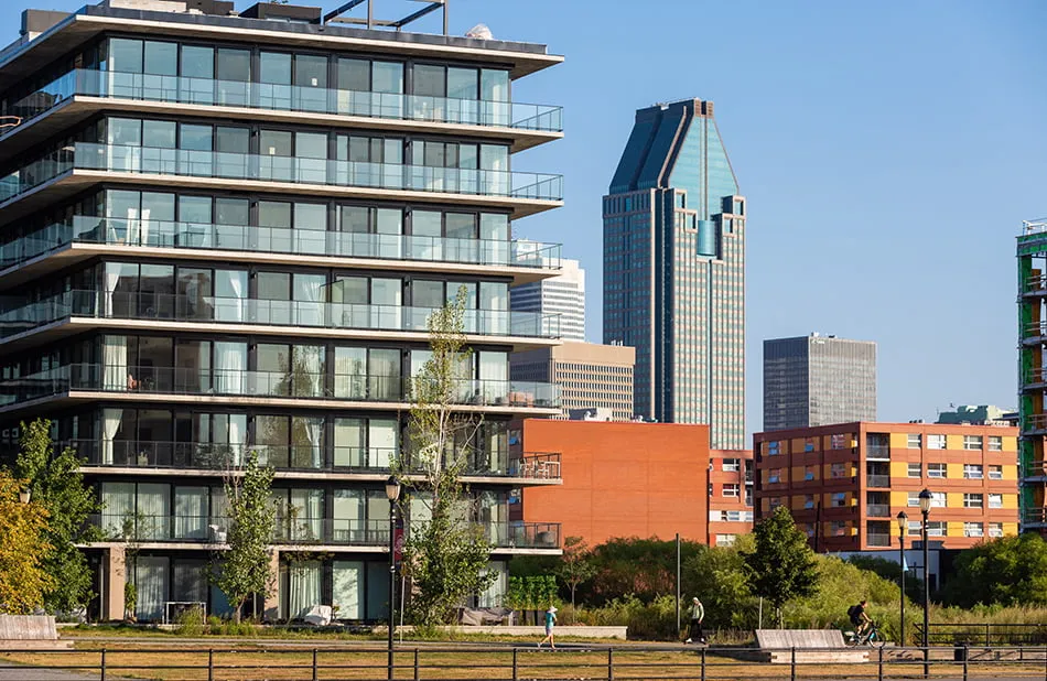 Montréal - immeuble à condos