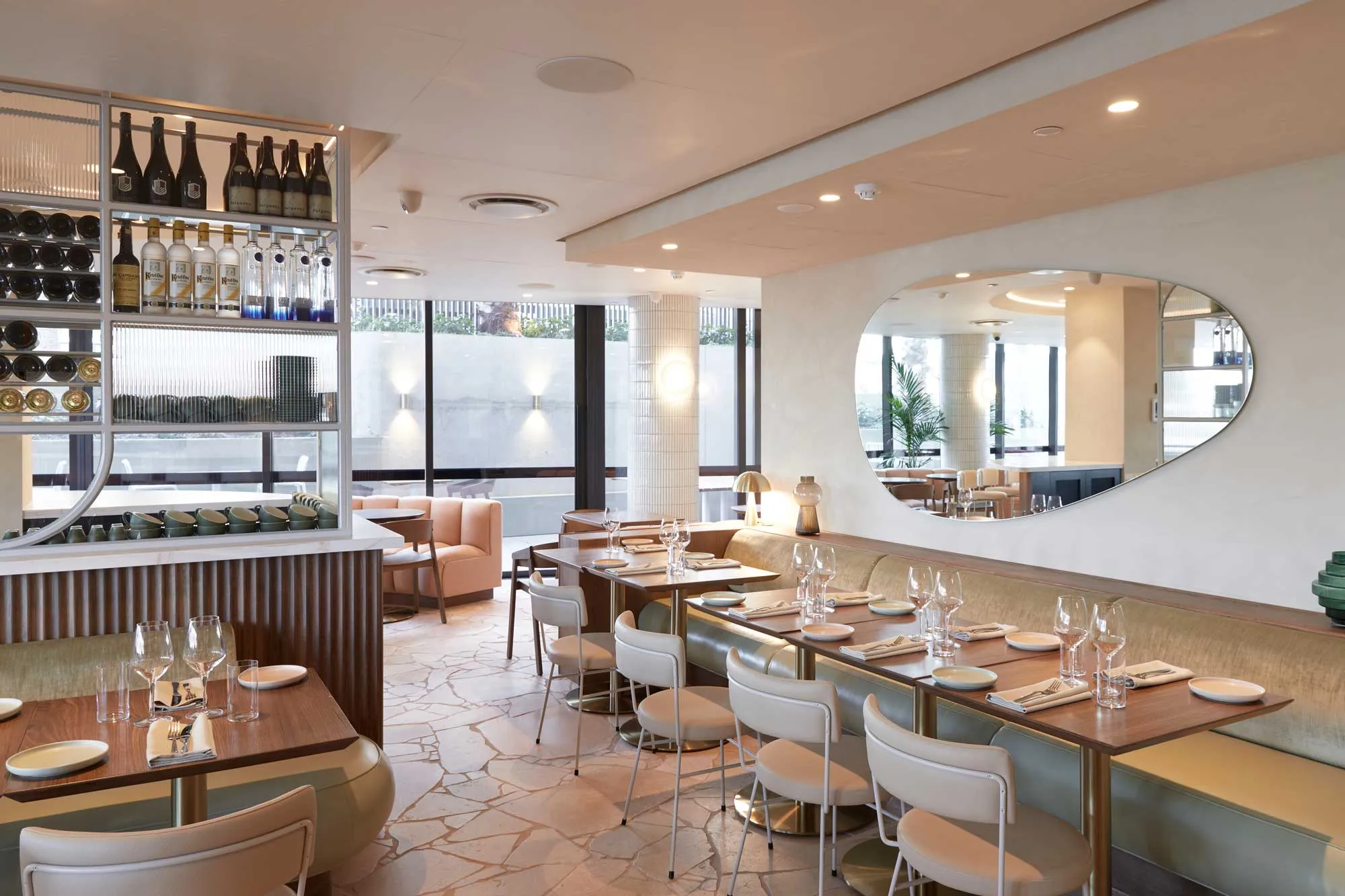 Dining | LOTI - Lady of The Ice, St. Moritz