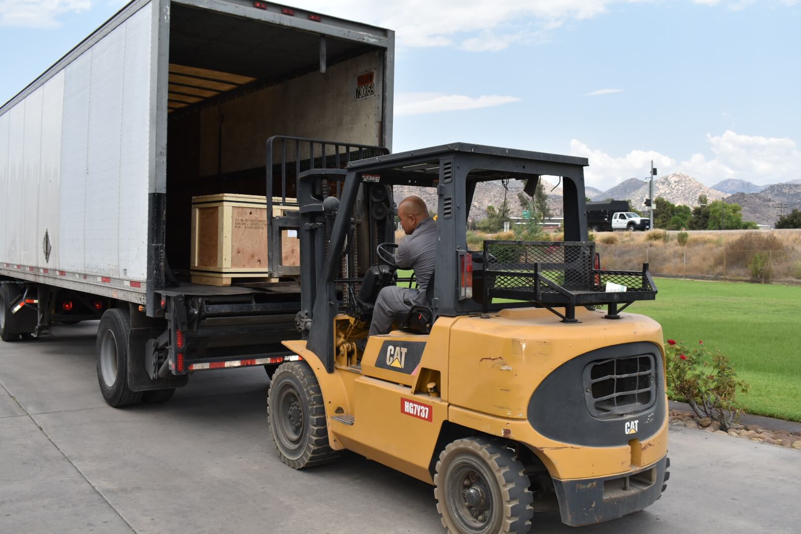 LESS-THAN-TRUCKLOAD (LTL)