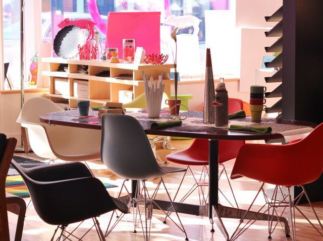 Pure Design Store Interior with tables and chairs