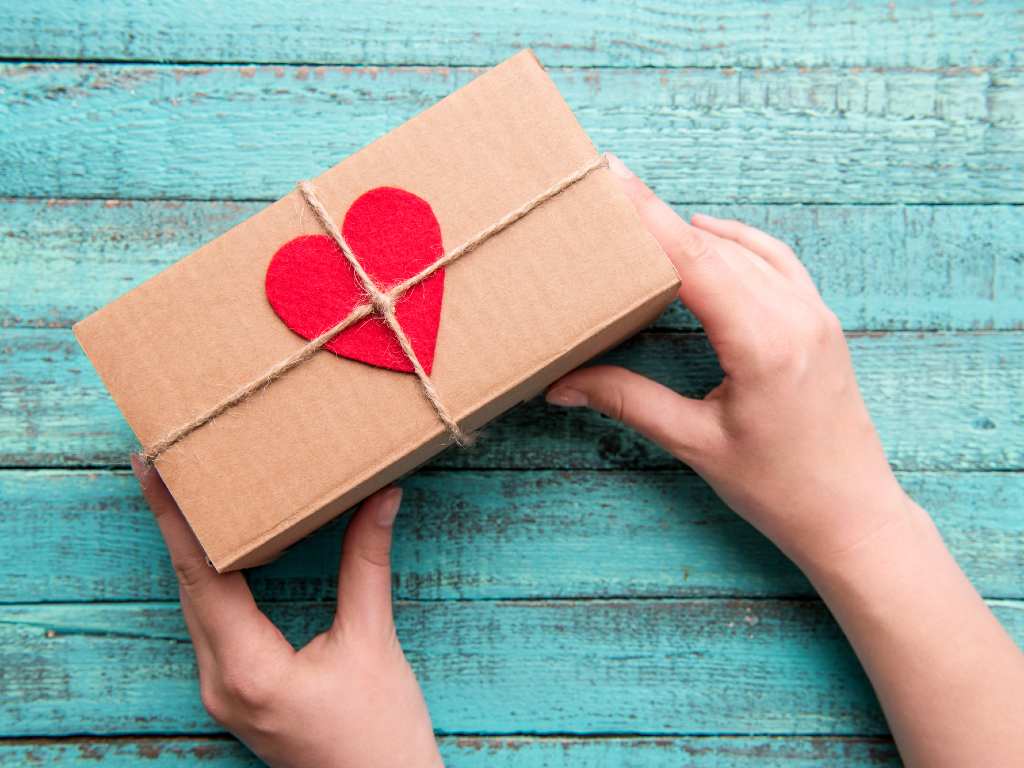 44 of the Best Gifts for Travelers