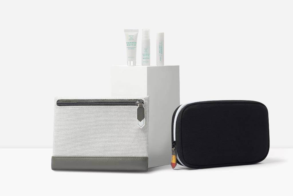 Icelandair amenity kit.