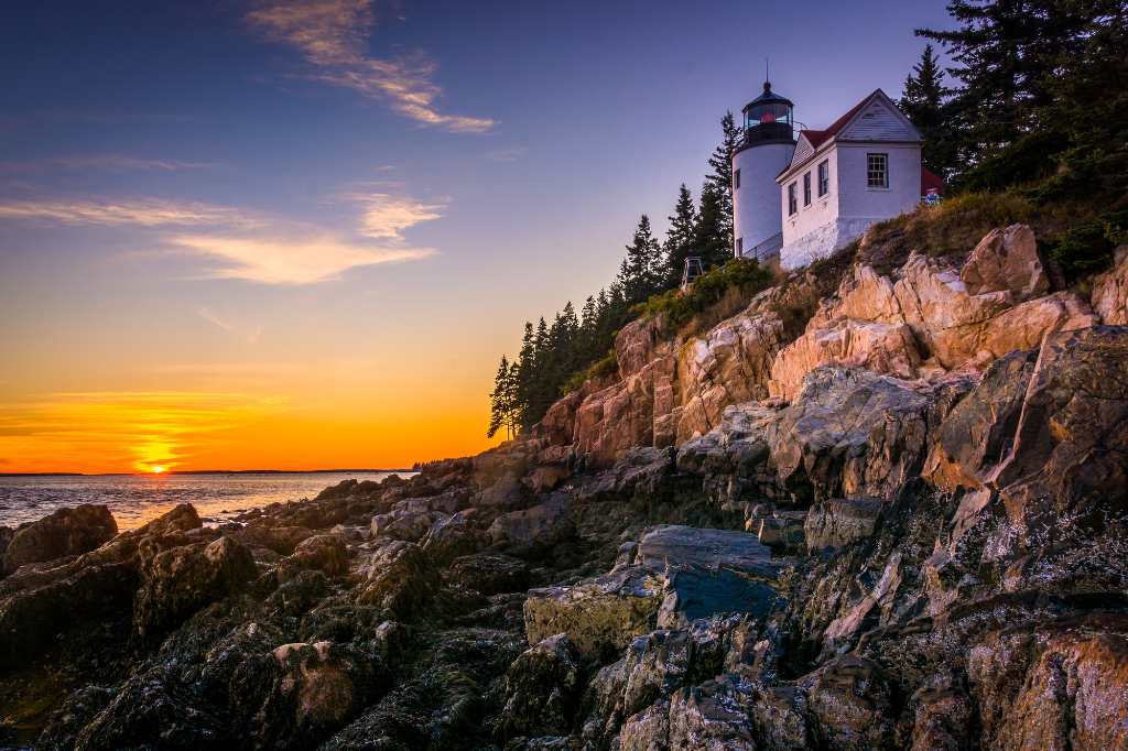 lighthouse at acadia national park in Maine