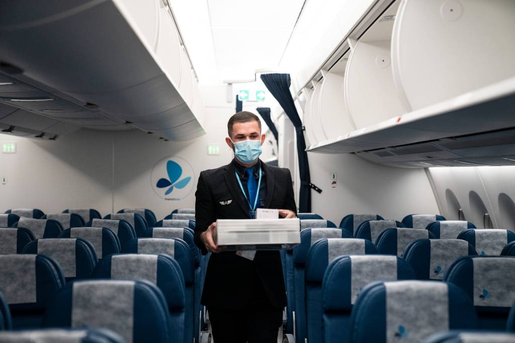 service on french bee.