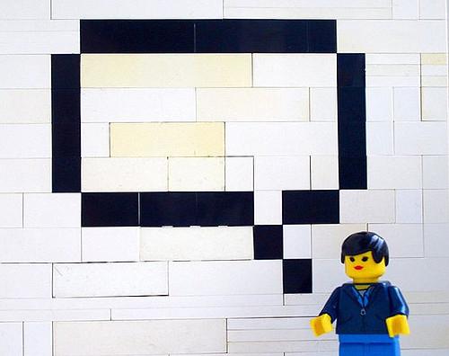 Lego person with speech bubble
