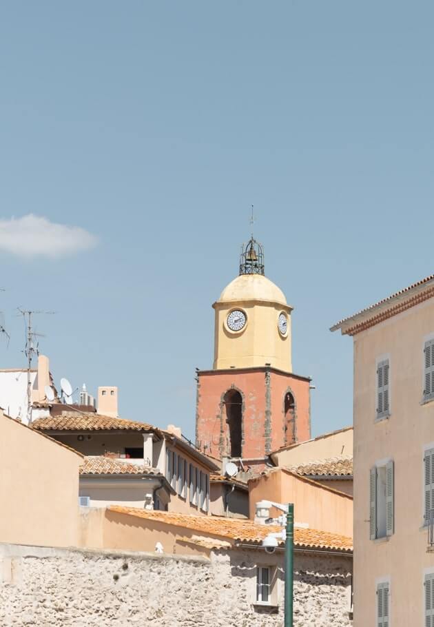 Vue sur les toits de la ville Restaurant Le Girelier à Saint Tropez