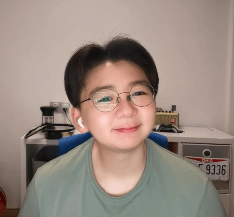 shenye in a very good look