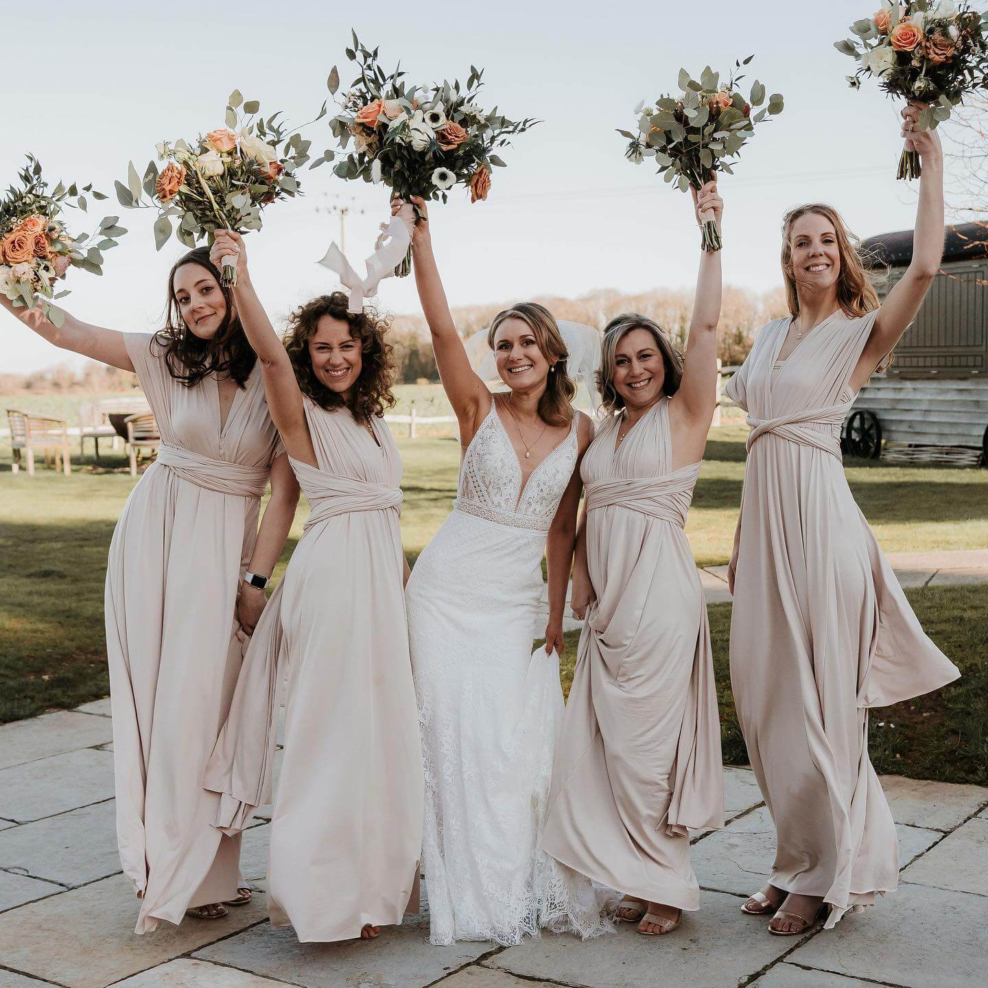 5 things to know before wedding dress shopping | JL Bridal