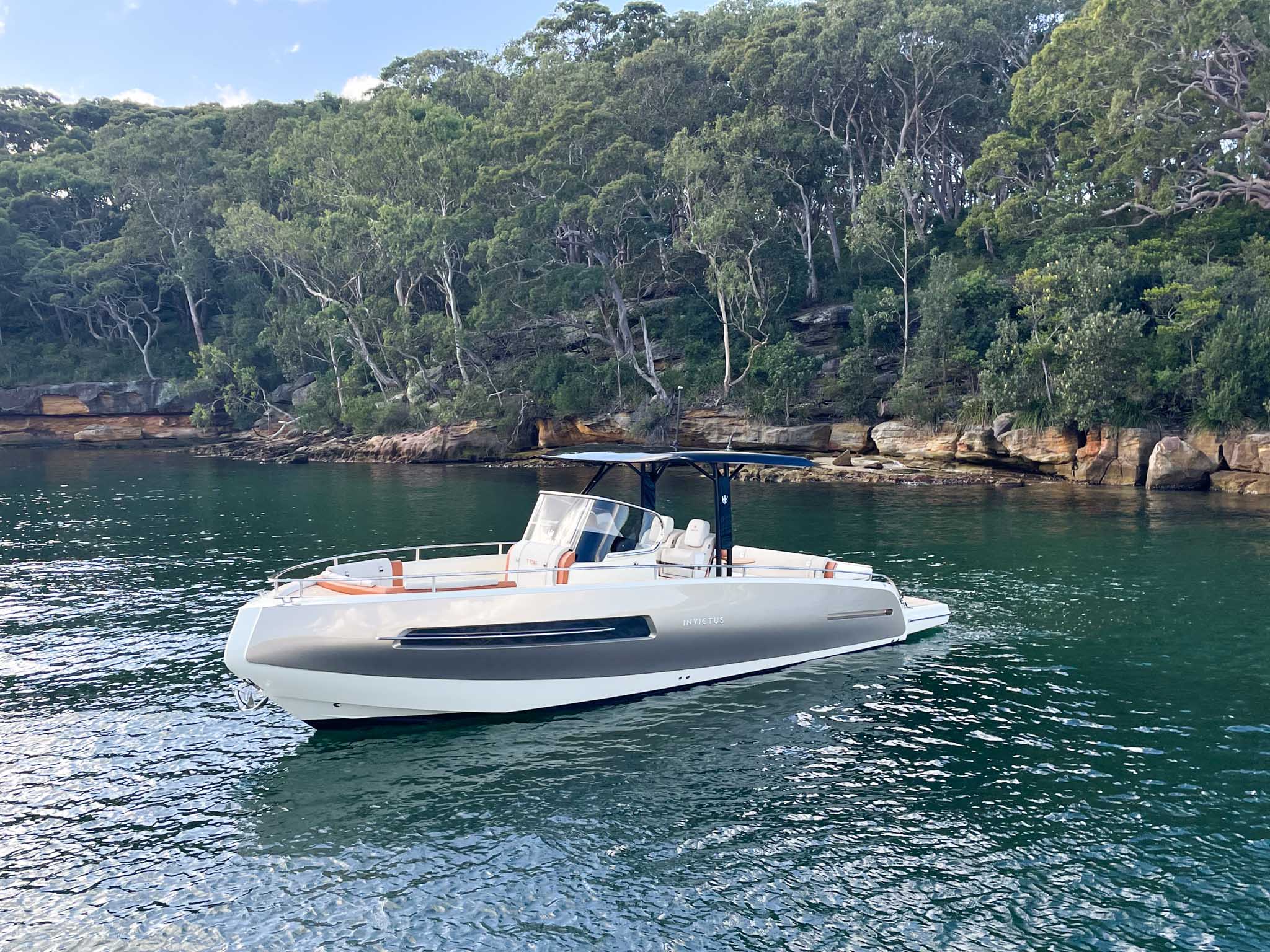 Invictus Yacht TT280 boat for sale Sundance Marine boat sales
