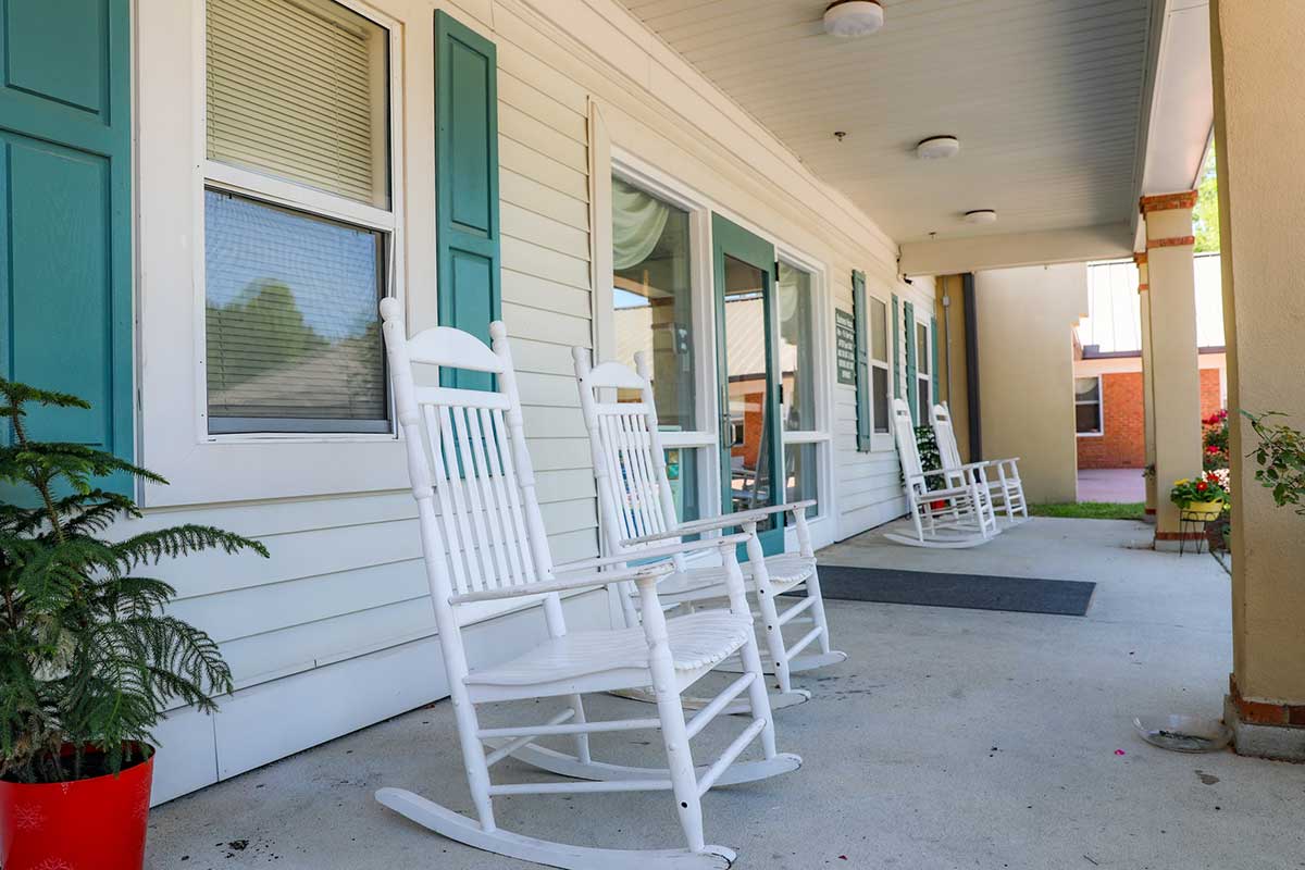 Lake Moultrie Health & Rehab St. Stephen, SC - Southern Senior Living