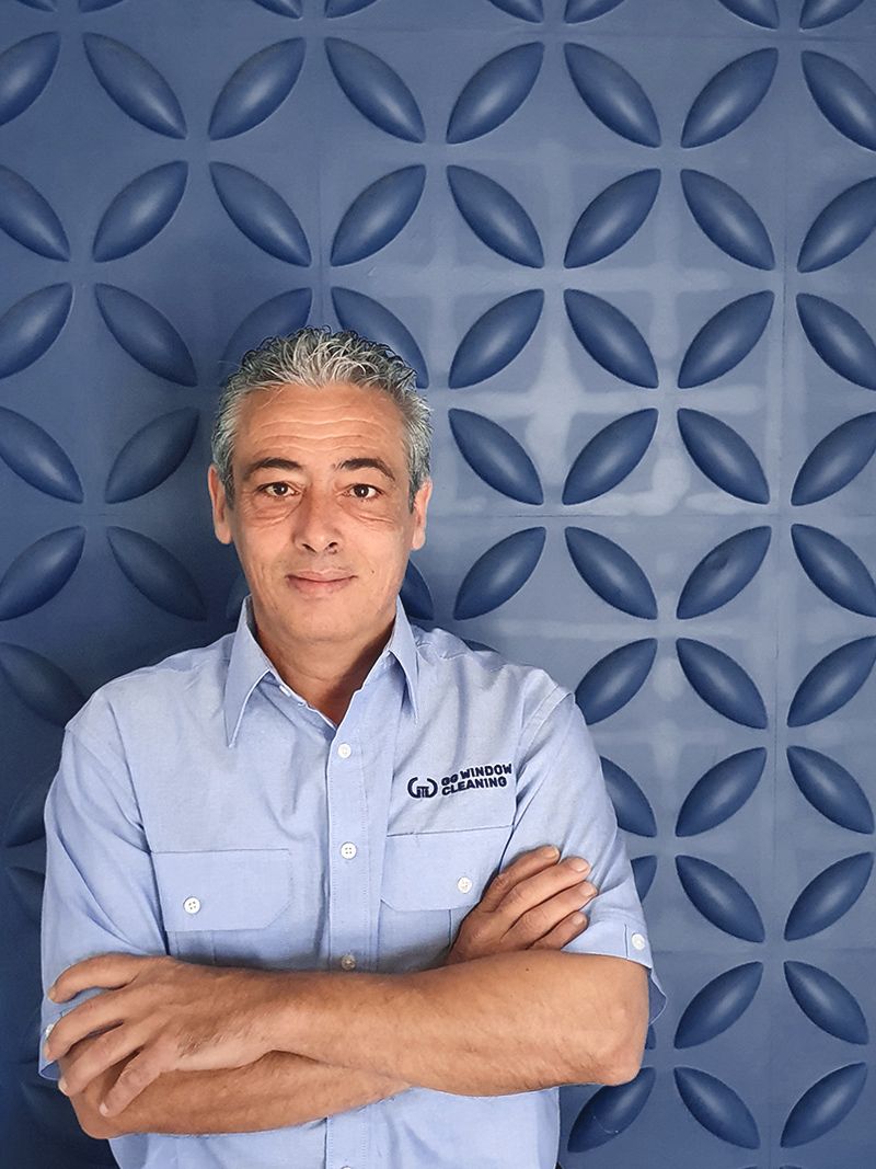 GG Window Cleaning Central Coast Squeegee Master