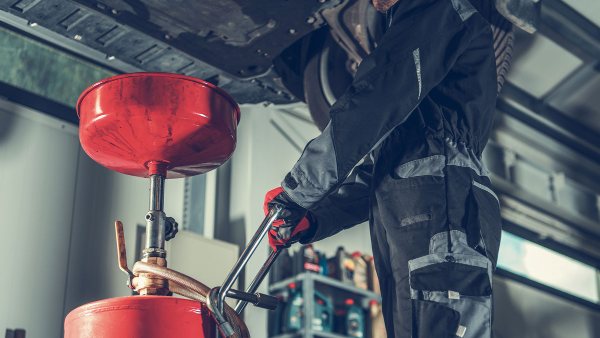 Lube, Oil & Filter Change Leos Service Station