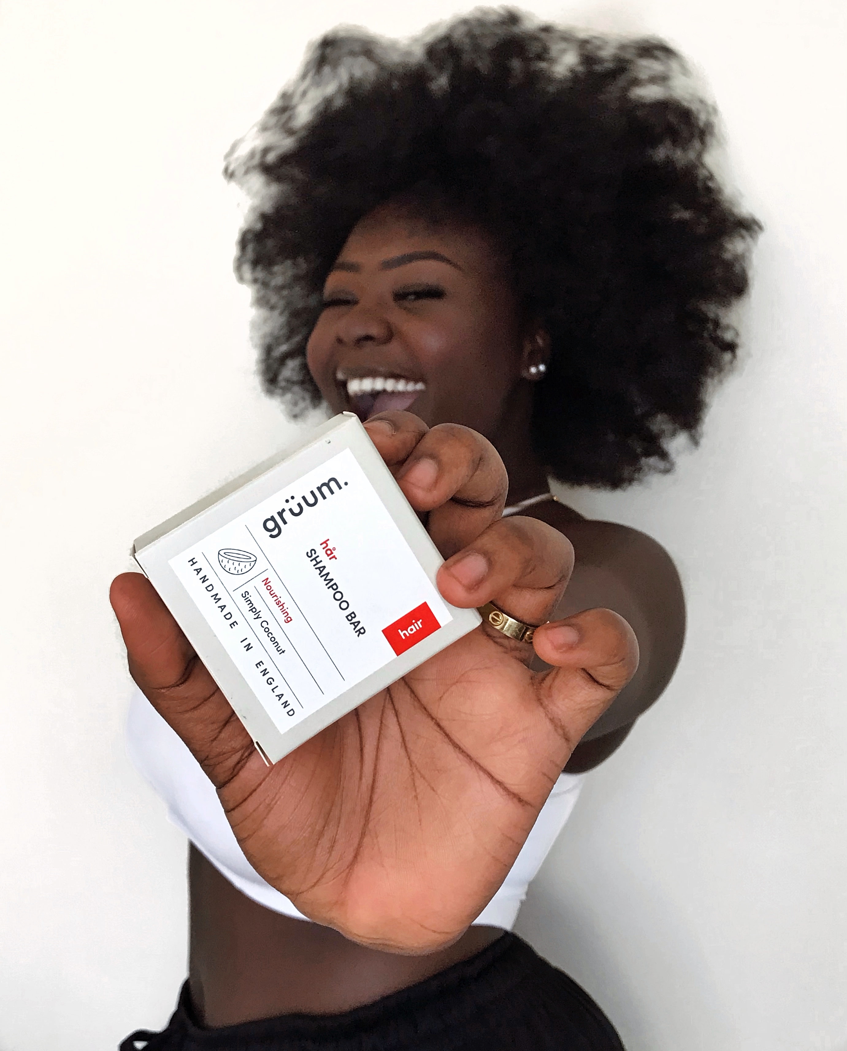 Influencer promoting beauty product