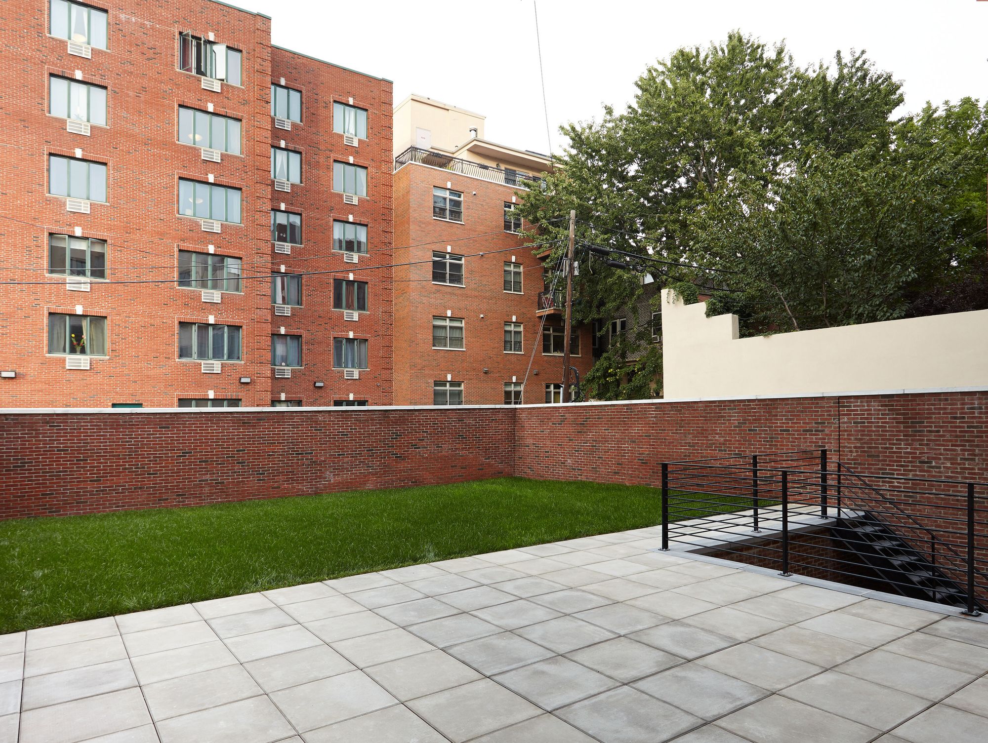 Carroll Street Sundrenched Condos in Park Slope by TBHCo