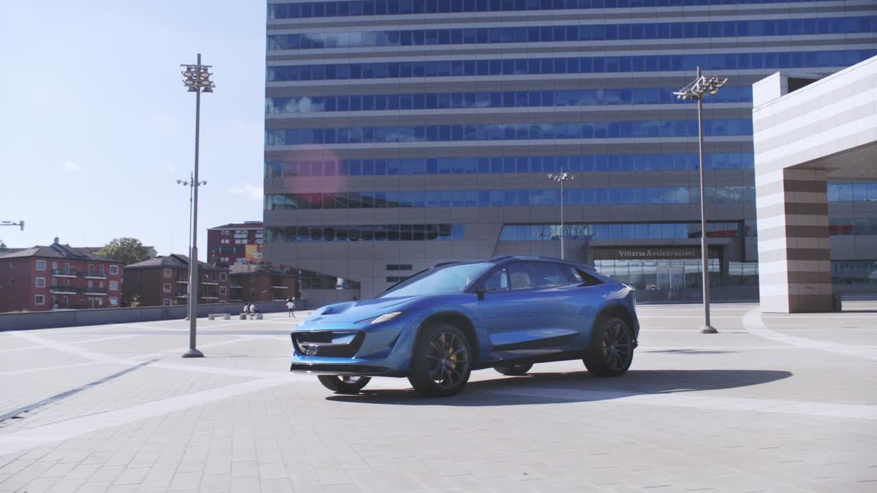 DRAGON - ドラゴン　DRD3OTG Drako Dragon / A New Kind of Hypercar / 2000 HP Quad Motor