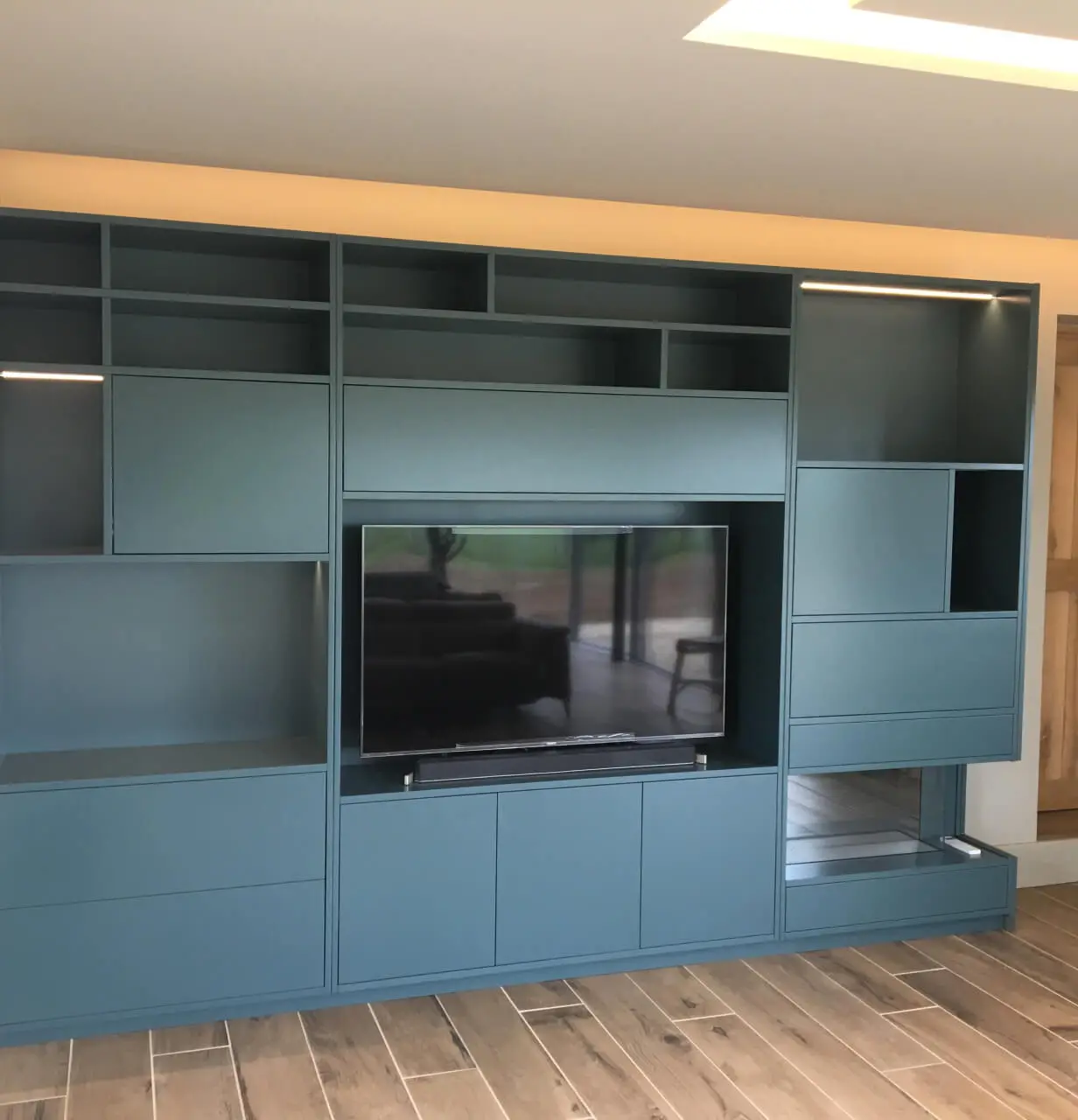 Bespoke Media Unit in Chearsley, Buckinghamshire | Carpenta