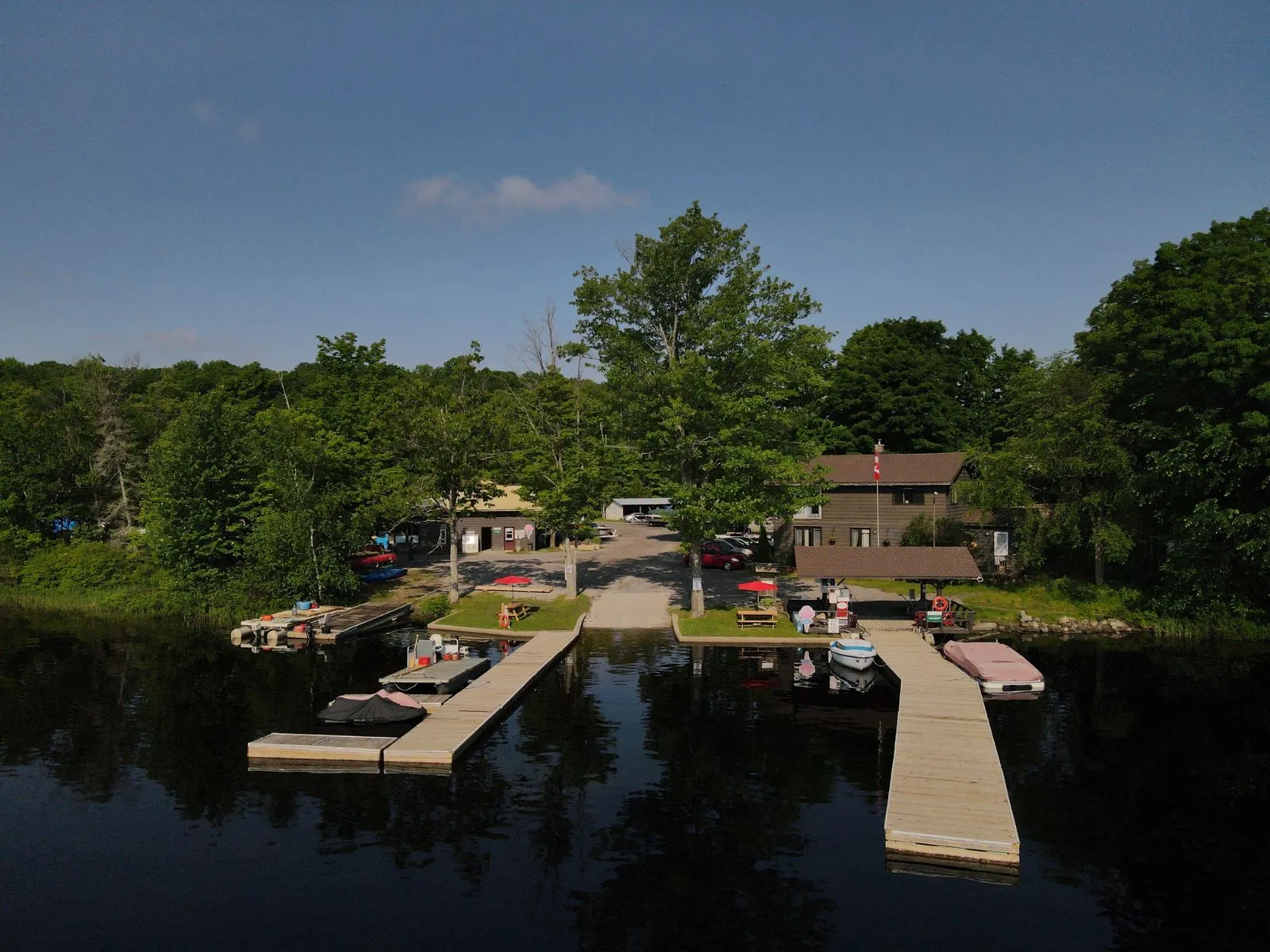 Full Service Marina and Convenience Store in Trent Lakes Marina