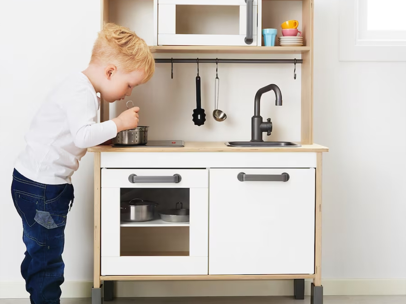IKEA Play Kitchens: A Kid's Culinary Paradise | National Assemblers