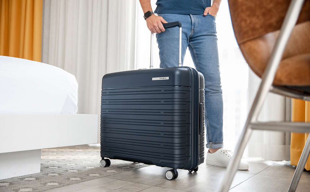 Samsonite The Modern Nomad's Choice National Assemblers