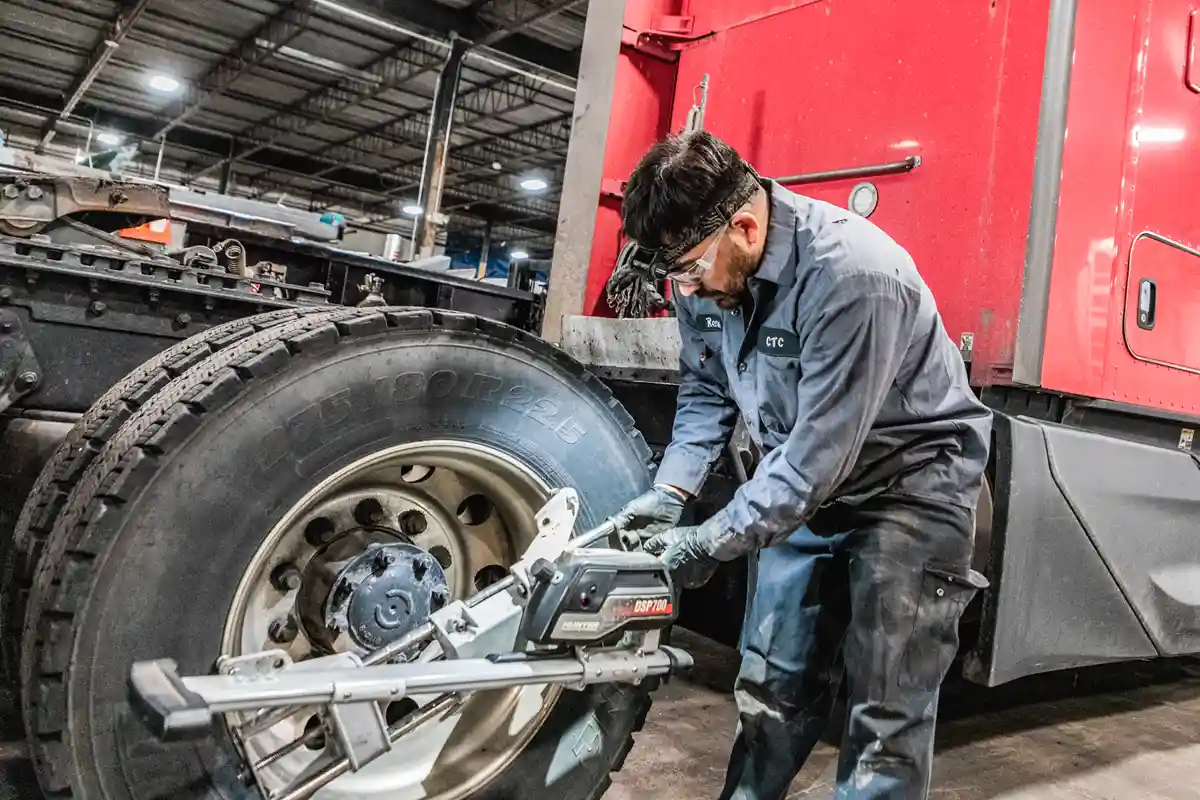 Truck & Trailer Alignment Service in Chicago, IL