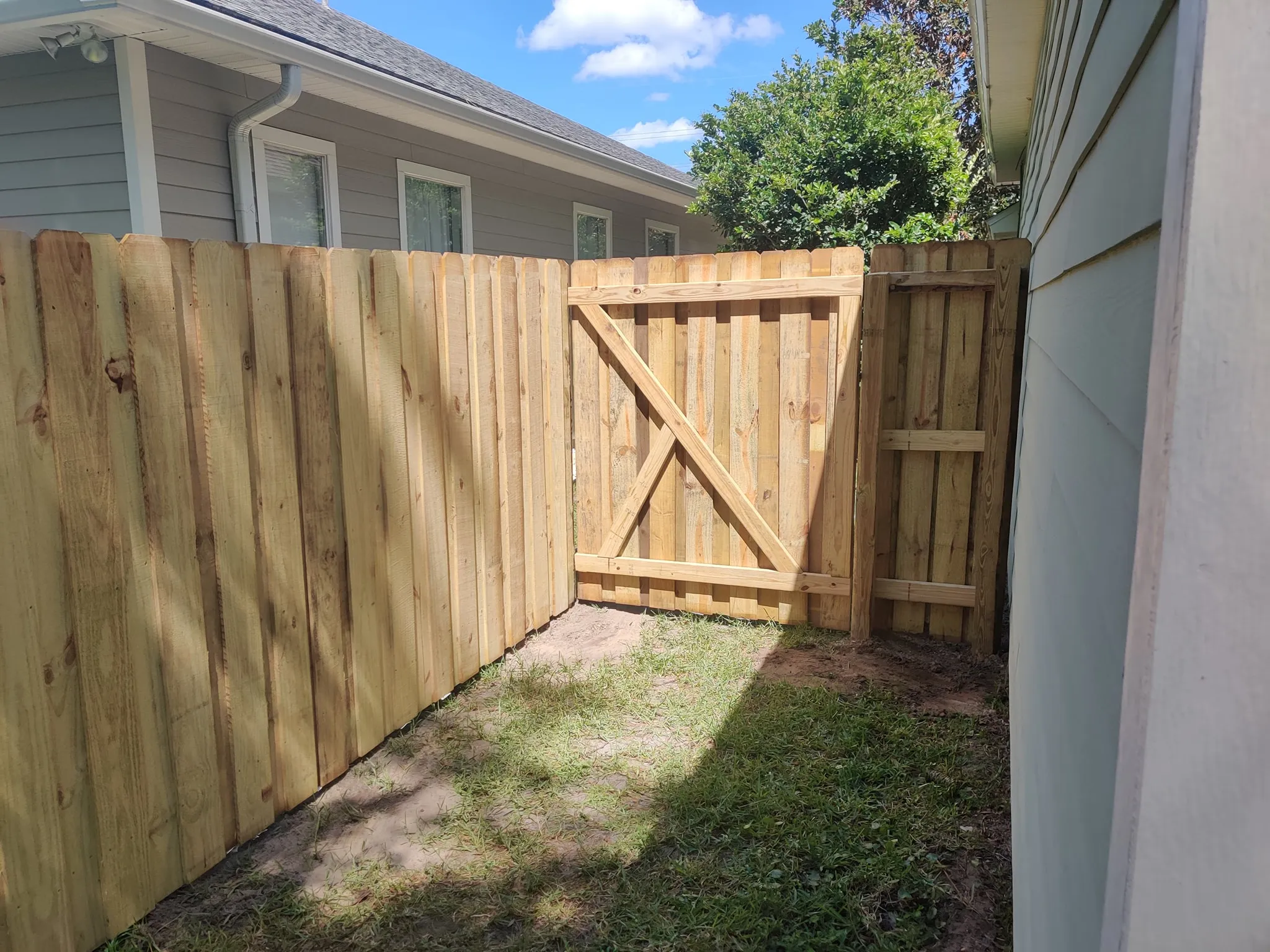 R&R Fencing and More Premier Fencing Contractor in Jacksonville, FL