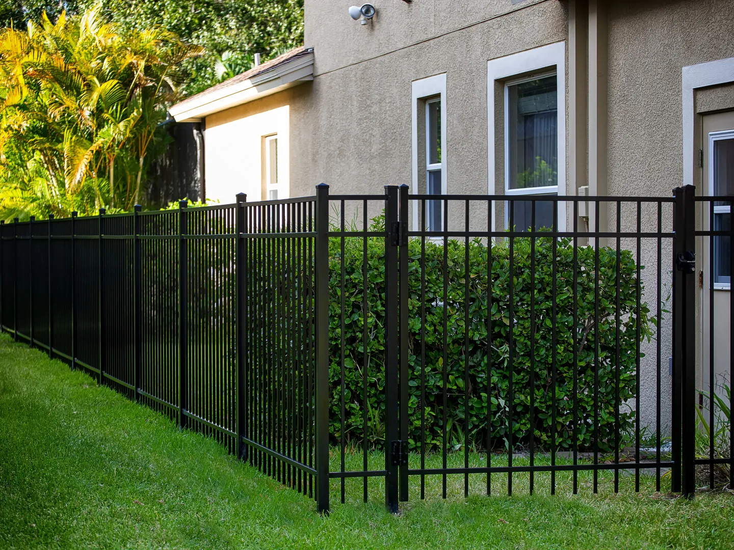 R&R Fencing and More Premier Fencing Contractor in Jacksonville, FL