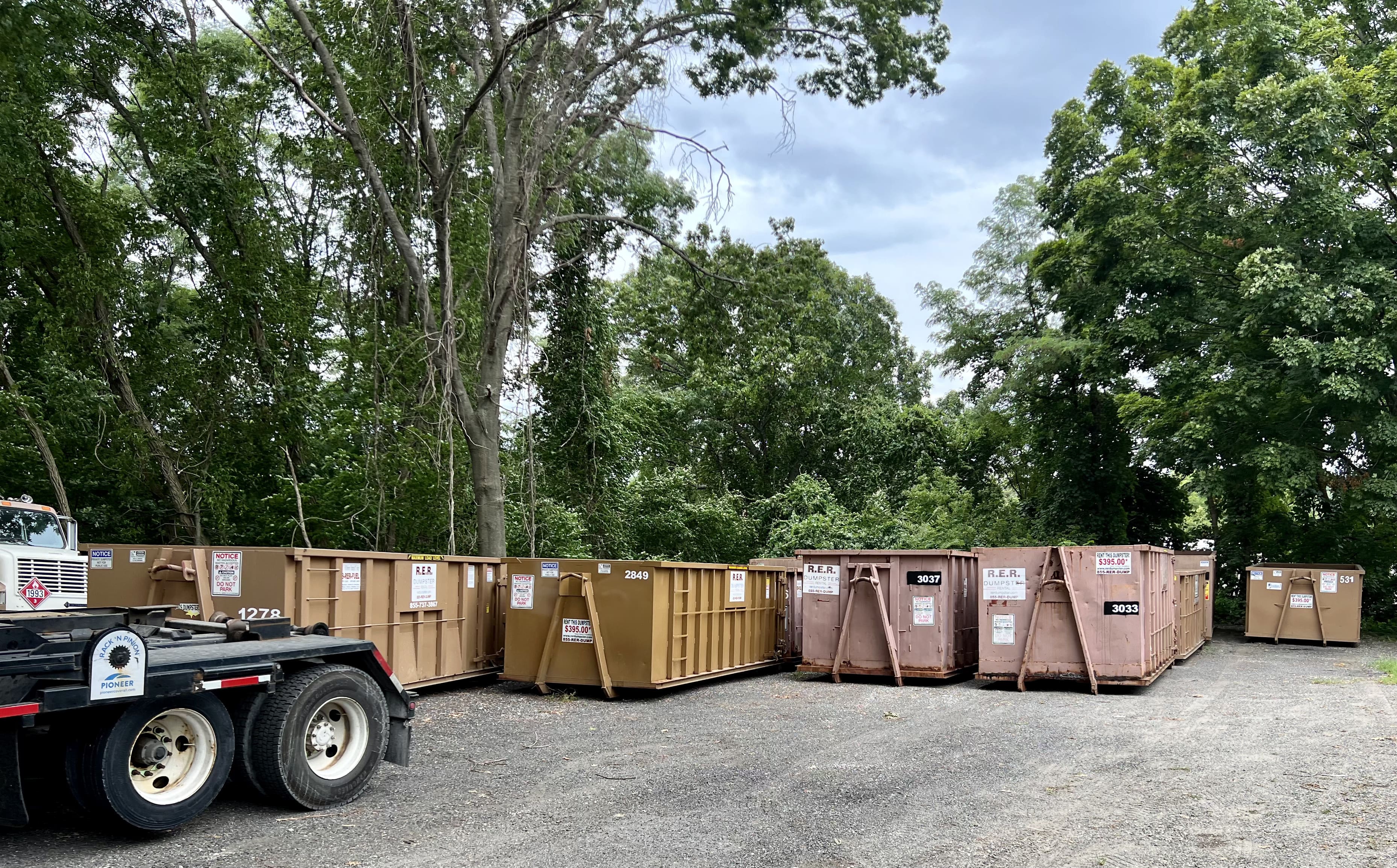 R.E.R Dumpster Dumpster Services Dumpster Bag Sales & Services