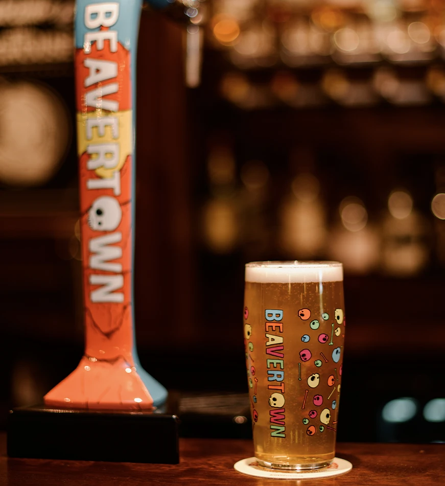 The Doghouse Traditional British Pub in Brigg Drinks, Snacks, and