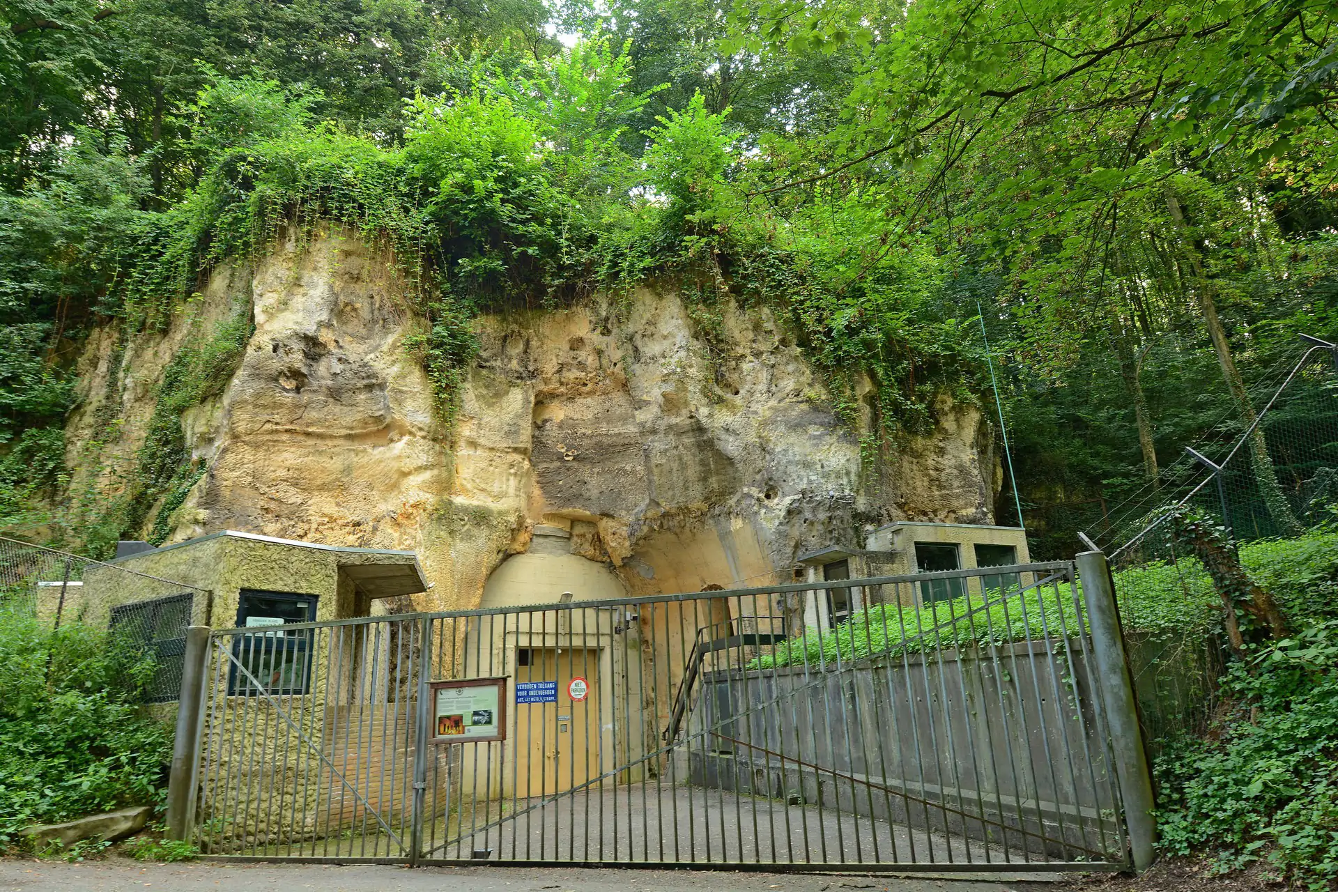 Expositie NAVO-Hoofdkwartier in de Cannerberg | Open Monumentendag  Maastricht 2023